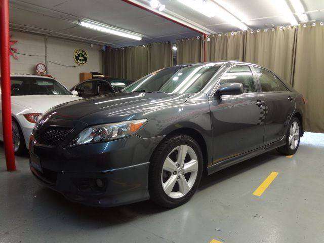 2011 Toyota Camry SE 4dr Sedan 6A